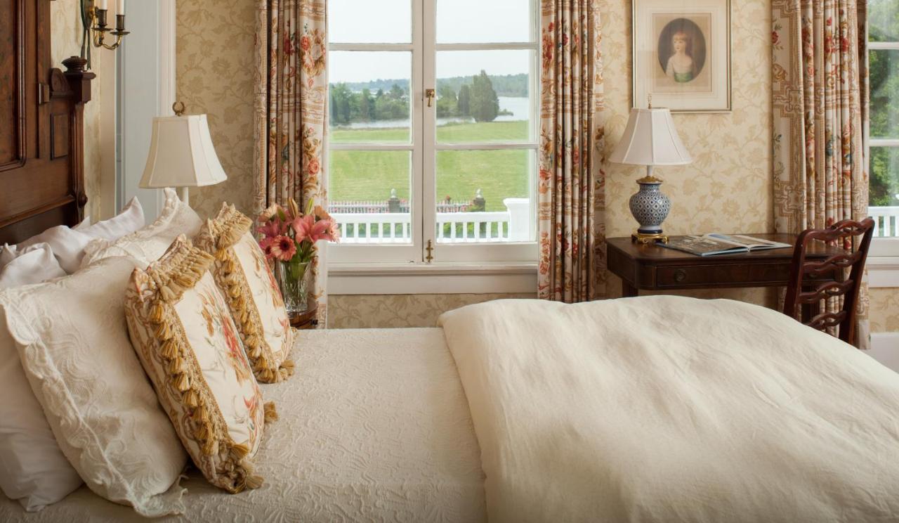 Inn At Warner Hall Gloucester Extérieur photo