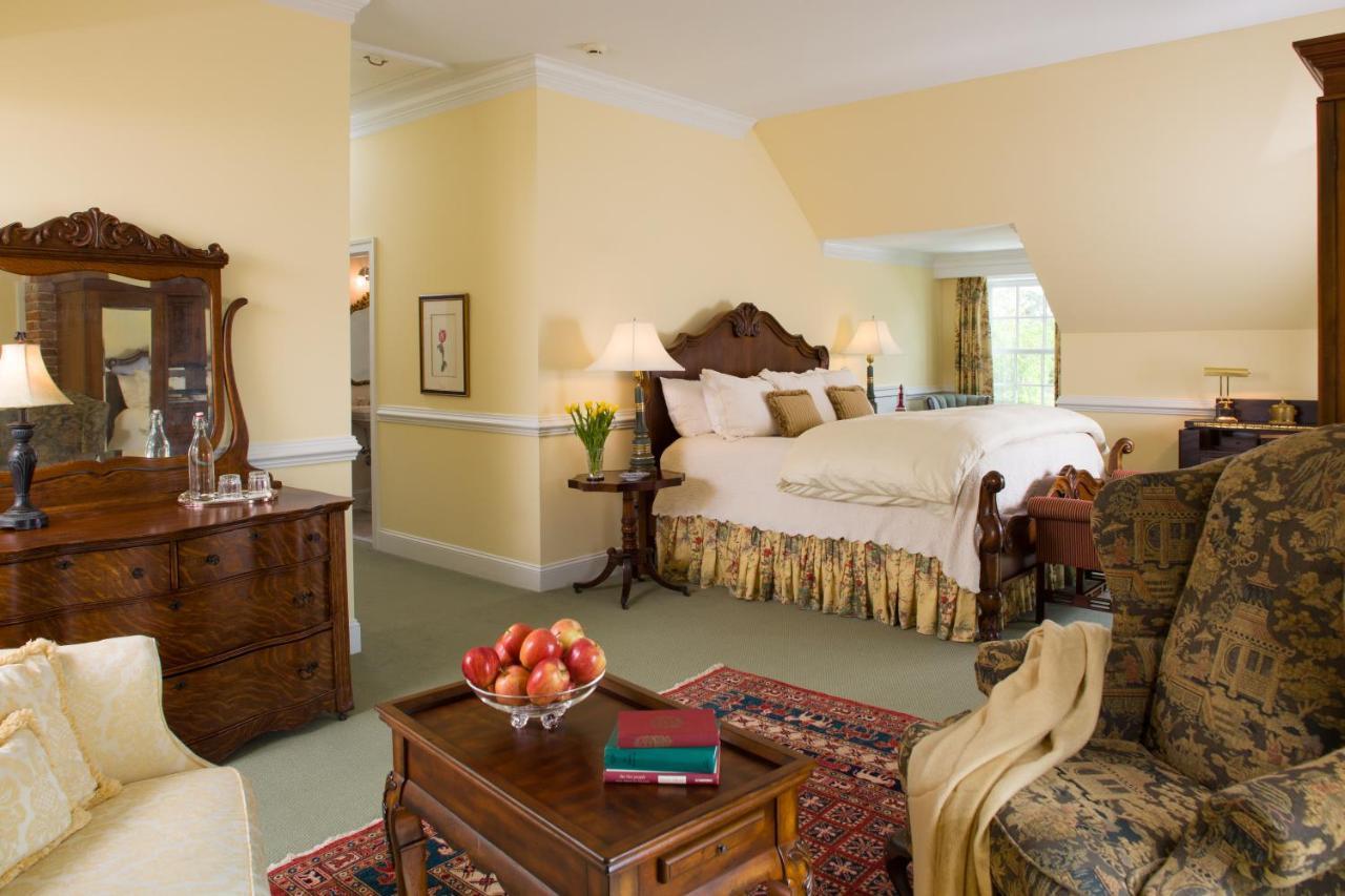Inn At Warner Hall Gloucester Extérieur photo